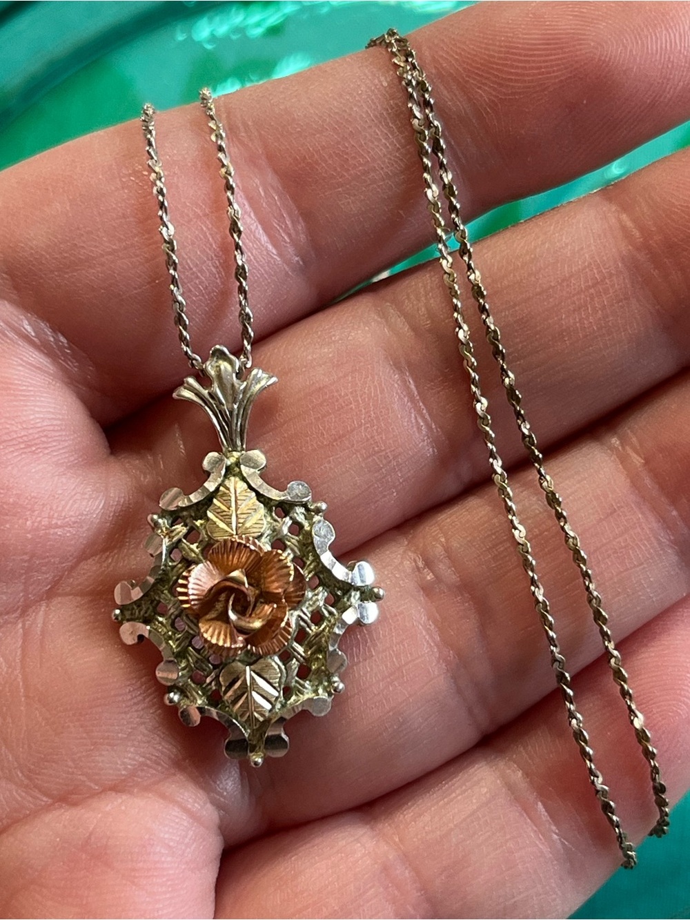 Vintage Black Hills Gold Sterling Silver 925 12k Rose Floral Pendant Necklace